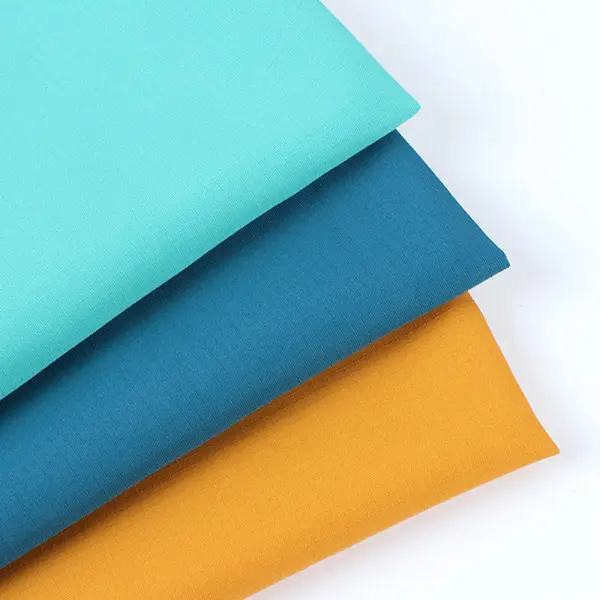 Η Nashe Textile επεκτείνει τη σειρά προϊόντων της για υφάσματα για πουκάμισα λανσάροντας νέα πολυλειτουργικά υφάσματα πουκάμισων από πολυεστέρα.